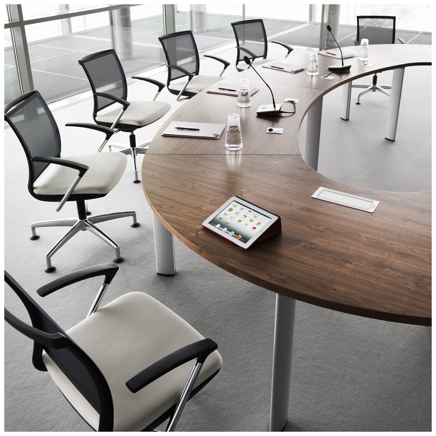 BN CX 3200 Meeting Arrangement 9 For 12 People | Meeting & Boardroom Tables